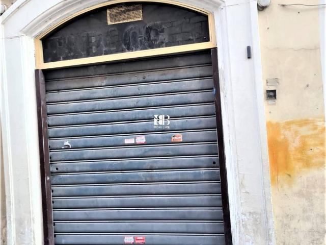 Locale Commerciale in affitto a Municipio Roma I, Roma Capitale