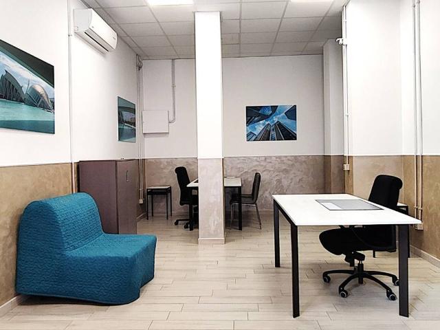 Locale Commerciale in affitto a Municipio Roma VII, Roma Capitale