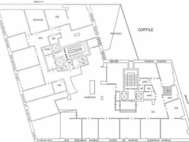 Locale Commerciale in affitto a Municipio Roma I, Roma Capitale
