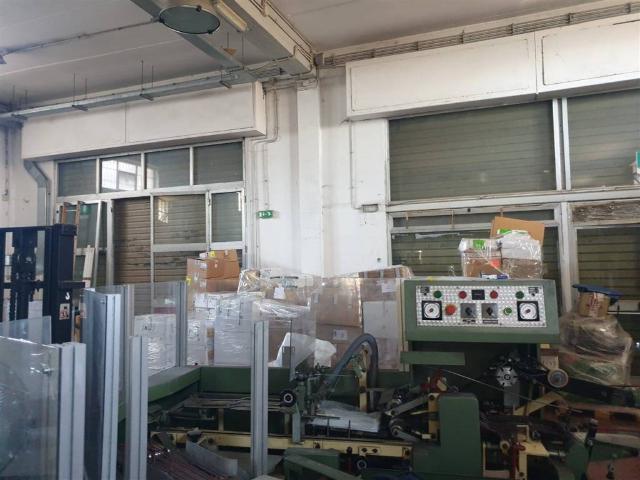 Locale Commerciale in affitto a Municipio Roma VII, Roma Capitale