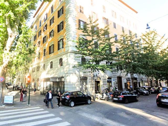 Locale Commerciale in affitto a Municipio Roma I, Roma Capitale