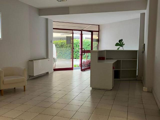 Locale Commerciale in affitto a Settebagni, Roma Capitale
