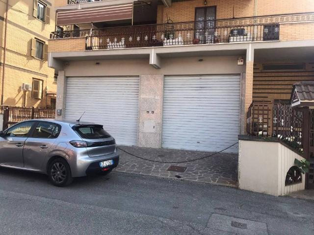 Locale Commerciale in affitto a Torrenova, Roma Capitale
