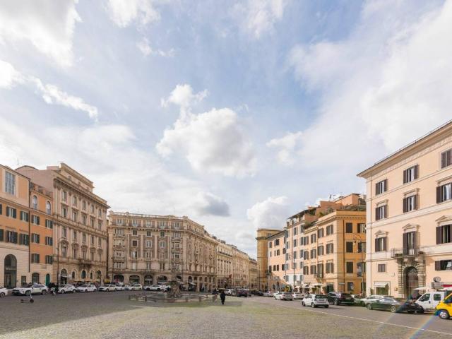 Locale Commerciale in affitto a Municipio Roma I, Roma Capitale