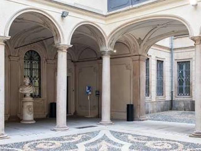 Locale Commerciale in affitto a Municipio Roma I, Roma Capitale