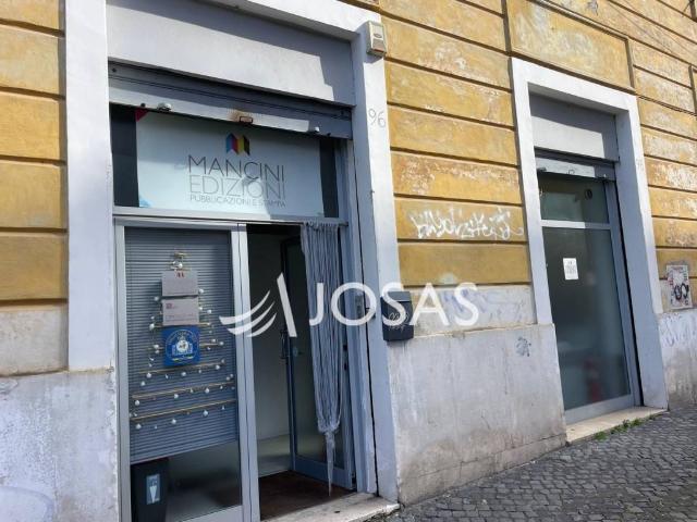 Locale Commerciale in affitto a Municipio Roma I, Roma Capitale