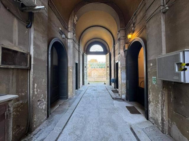 Locale Commerciale in affitto a Municipio Roma XIII, Roma