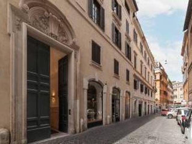 Locale Commerciale in affitto a Municipio Roma I, Roma Capitale