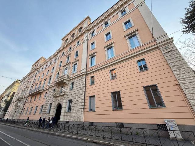 Locale Commerciale in affitto a Municipio Roma II, Roma Capitale