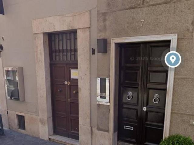 Locale Commerciale in affitto a Municipio Roma I, Roma Capitale