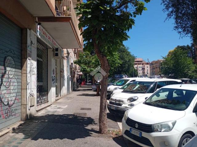 Locale Commerciale in affitto a Municipio Roma V, Roma Capitale