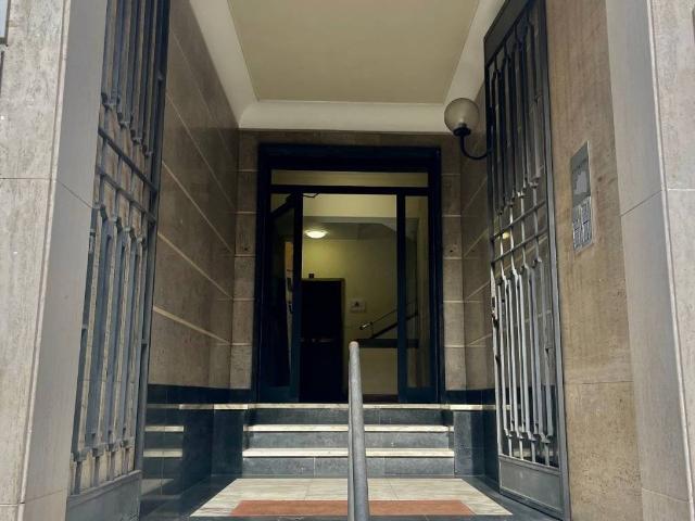 Locale Commerciale in affitto a Municipio Roma II, Roma Capitale