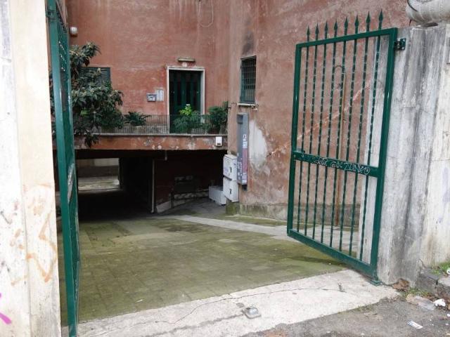 Locale Commerciale in affitto a Municipio Roma VIII, Roma Capitale