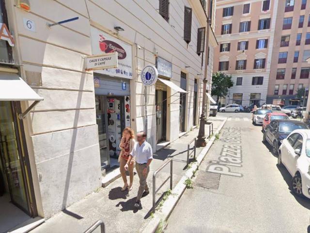 Locale Commerciale in vendita a Municipio Roma I, Roma Capitale