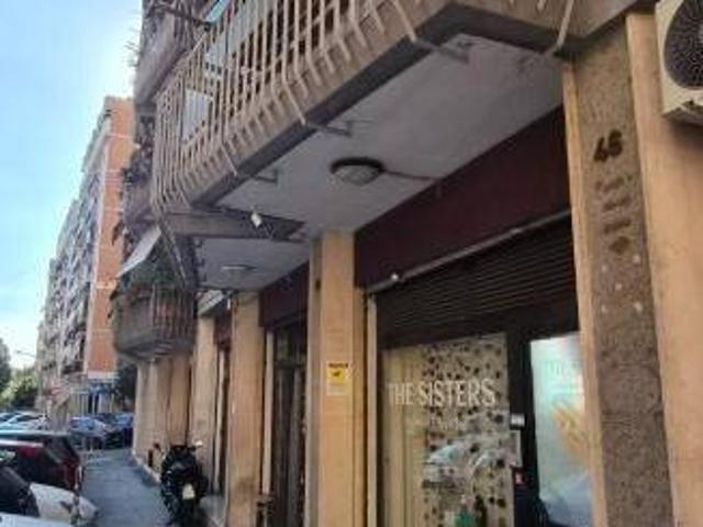 Locale Commerciale in affitto a Municipio Roma VII, Roma