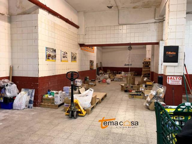 Locale Commerciale in affitto a Torrenova, Roma Capitale