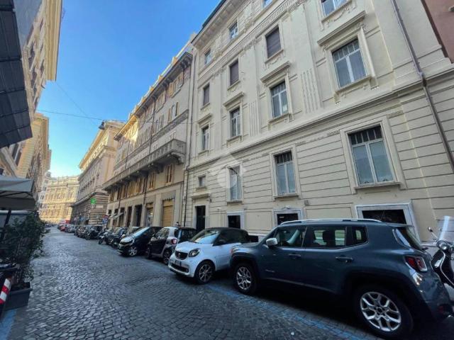 Locale Commerciale in affitto a Municipio Roma I, Roma Capitale