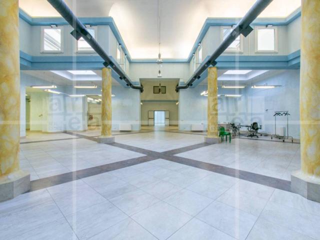 Locale Commerciale in affitto a Municipio Roma I, Roma Capitale