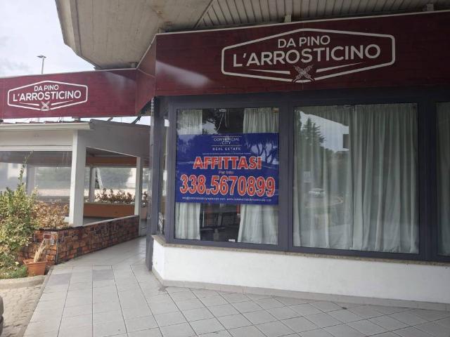 Locale Commerciale in affitto a Municipio Roma IX, Roma Capitale