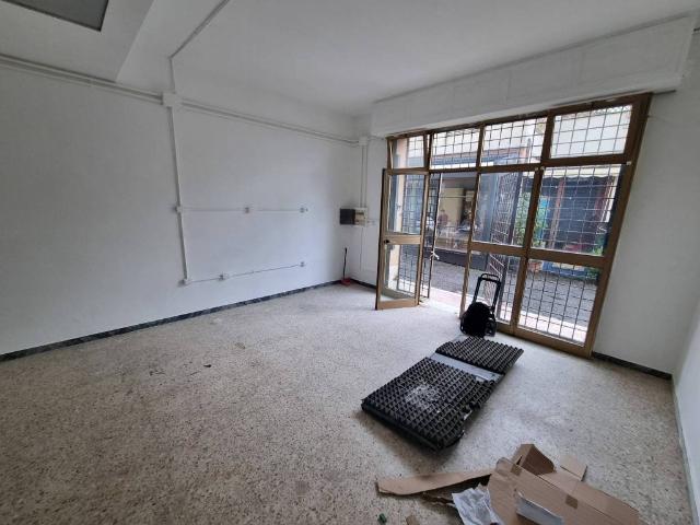 Locale Commerciale in affitto a Municipio Roma XIV, Roma Capitale