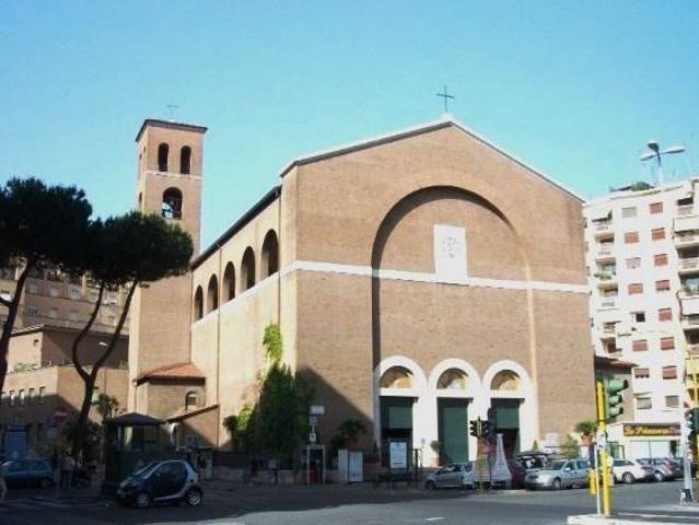 Locale Commerciale in affitto a Trieste, Roma