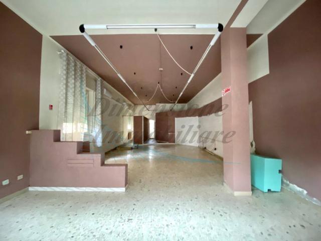 Locale Commerciale in affitto a Il Fondino, Rosignano Marittimo