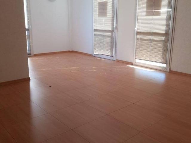Locale Commerciale in affitto a Commenda, Rovigo