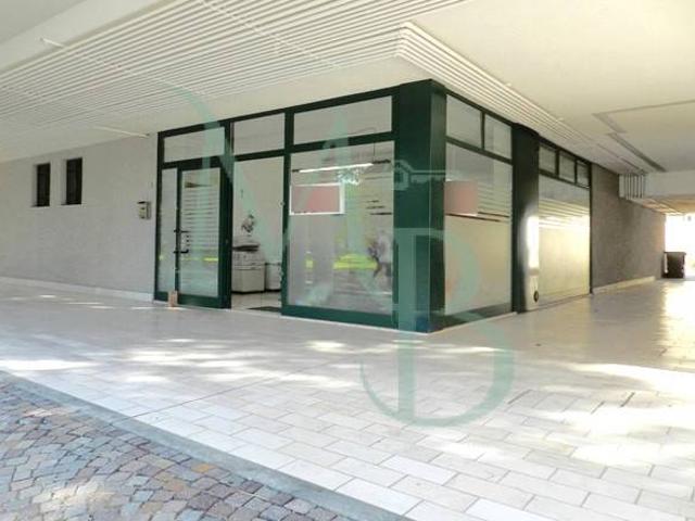 Locale Commerciale in affitto a Rubano, Veneto