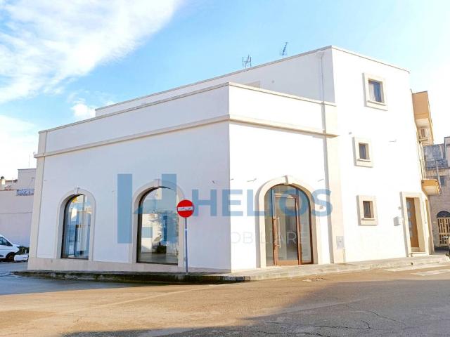 Locale Commerciale in affitto a Puglia, Lecce