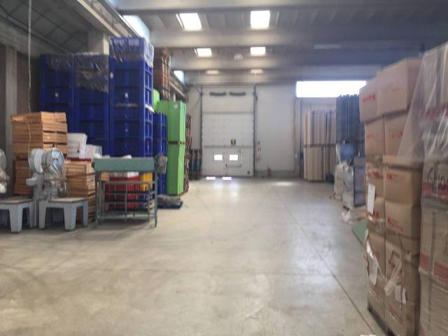 Locale Commerciale in affitto a Russi, Reggio Emilia
