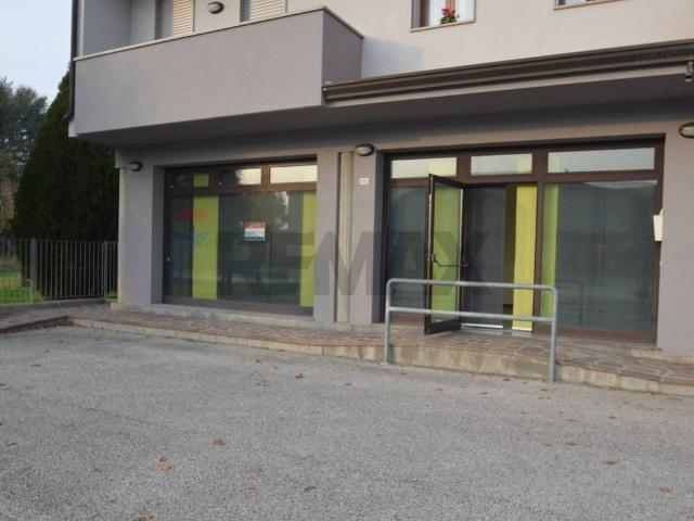 Locale Commerciale in affitto a Creola, Saccolongo