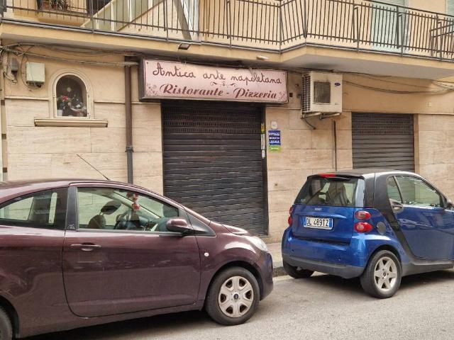 Locale Commerciale in affitto a Salerno