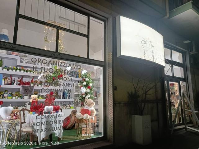 Locale Commerciale in affitto a Salerno, Campania