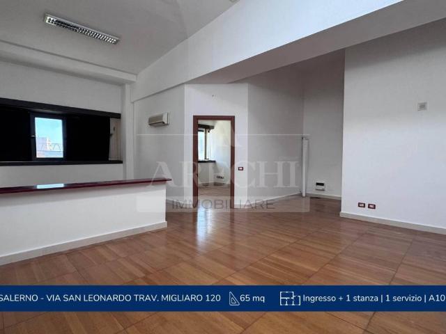 Locale Commerciale in affitto a Salerno, Campania