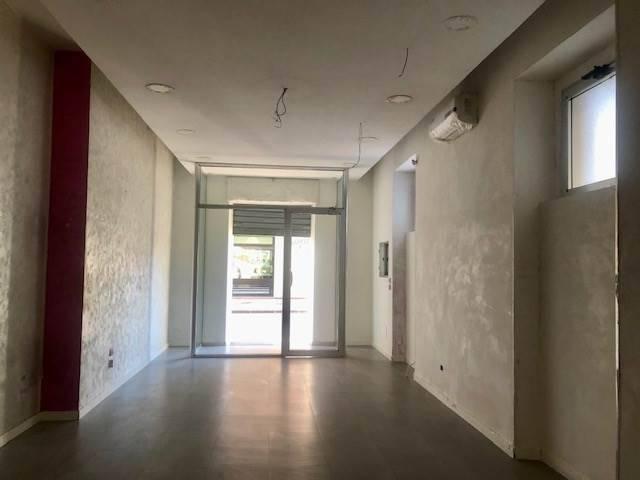 Locale Commerciale in affitto a Pastena, Salerno