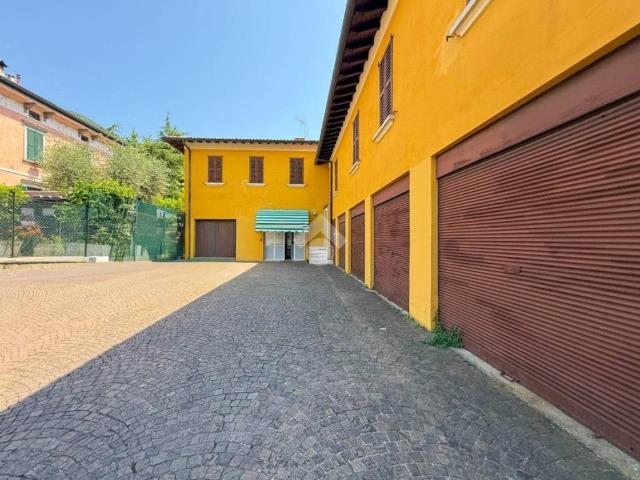 Locale Commerciale in affitto a Comunità Montana Parco Alto Garda bresciano, Salò