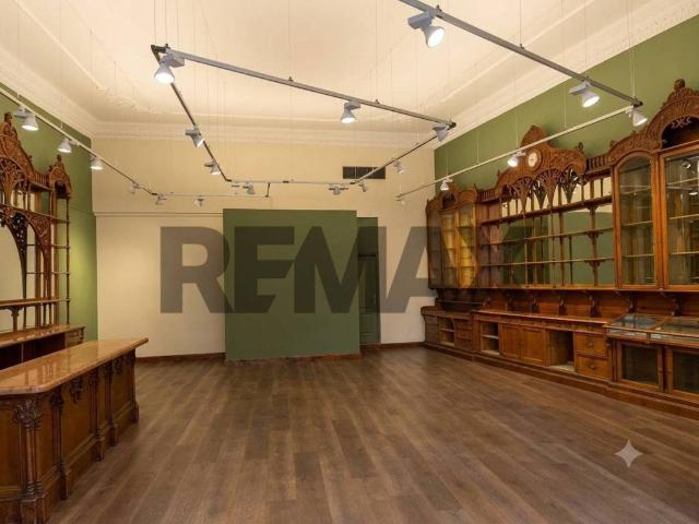 Locale Commerciale in affitto a Salsomaggiore Terme, Reggio Emilia