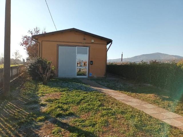 Locale Commerciale in affitto a Piemonte, Cuneo