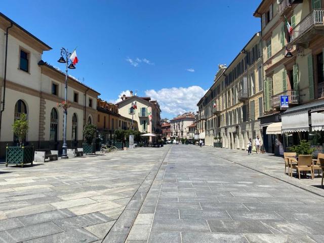 Locale Commerciale in affitto a Piemonte, Cuneo