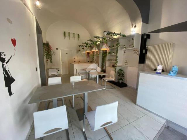 Locale Commerciale in affitto a Piemonte, Cuneo
