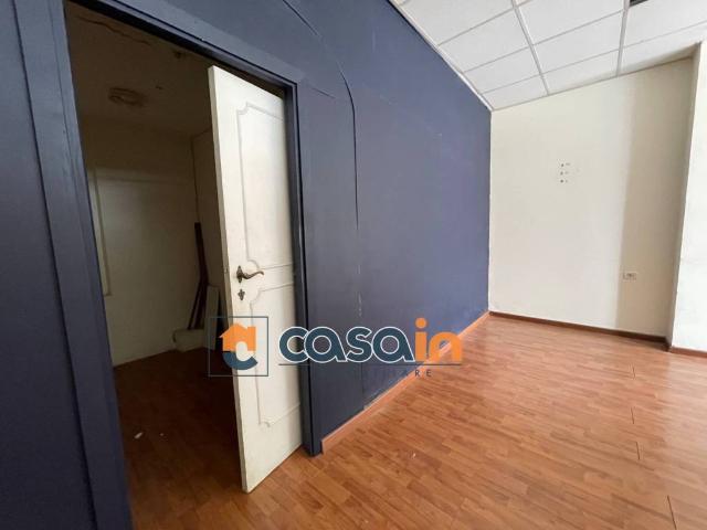 Locale Commerciale in affitto a Marche, Ascoli Piceno