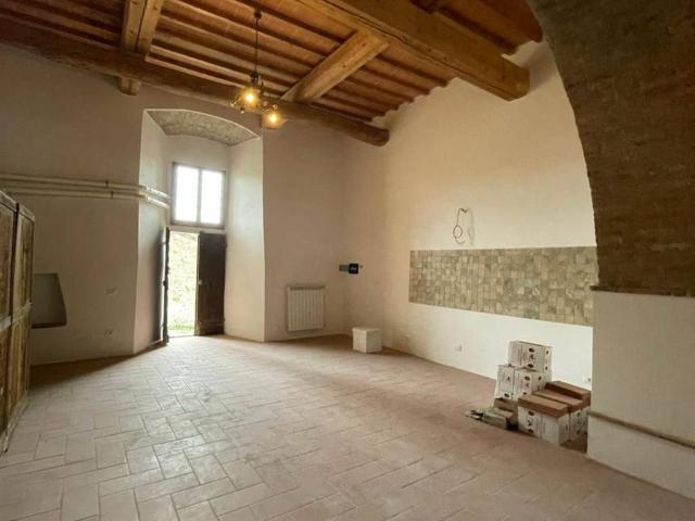 Locale Commerciale in affitto a Casciana Alta, Tignanello di Sotto