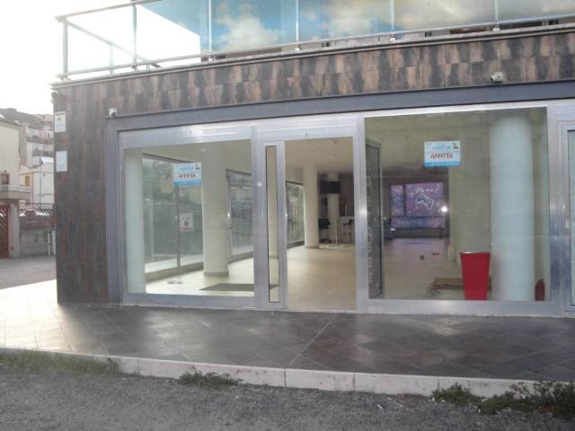 Locale Commerciale in affitto a San Cataldo, Sicilia