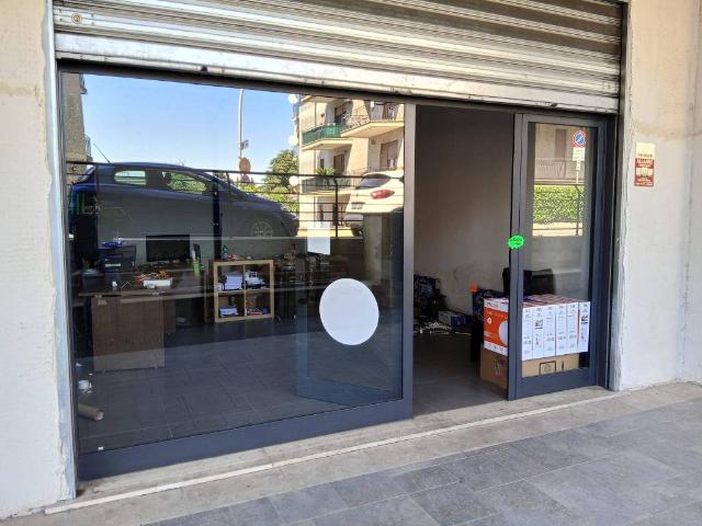 Locale Commerciale in affitto a Roma Capitale, Lazio