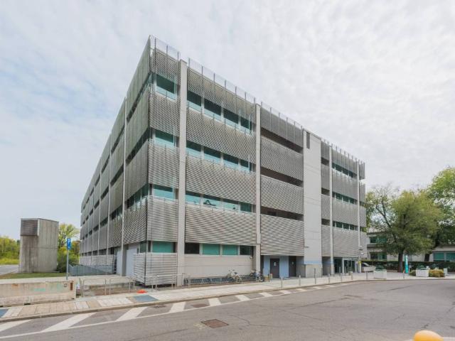 Locale Commerciale in affitto a Triulzo, San Donato Milanese