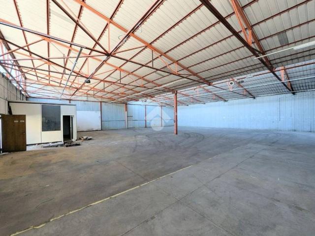 Locale Commerciale in affitto a San Fior, Veneto