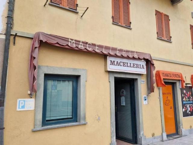 Locale Commerciale in affitto a Piemonte, Torino