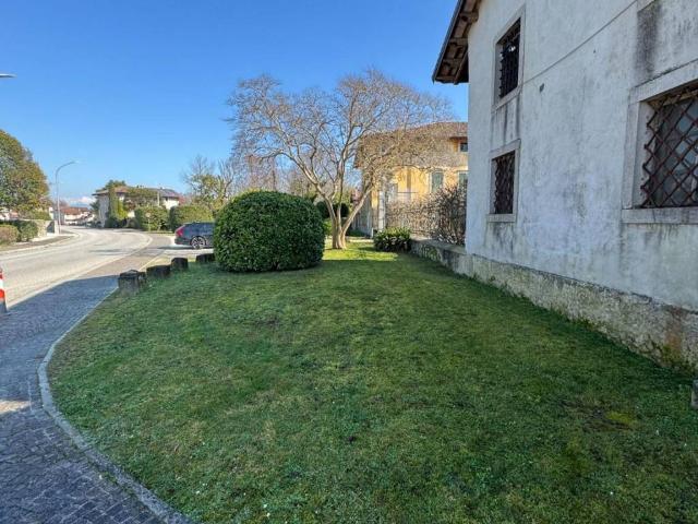 Locale Commerciale in affitto a San Giovanni Al Natisone, Friuli-Venezia Giulia