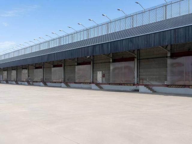 Locale Commerciale in affitto a San Giuliano Milanese, Lombardia