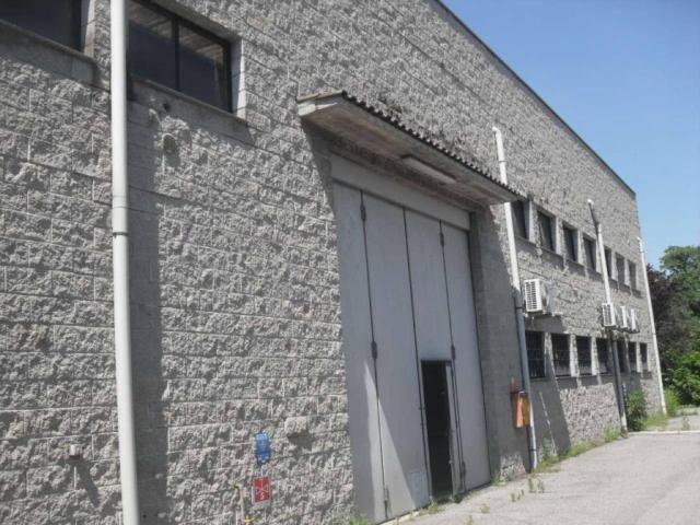 Locale Commerciale in vendita a Zivido, San Giuliano Milanese